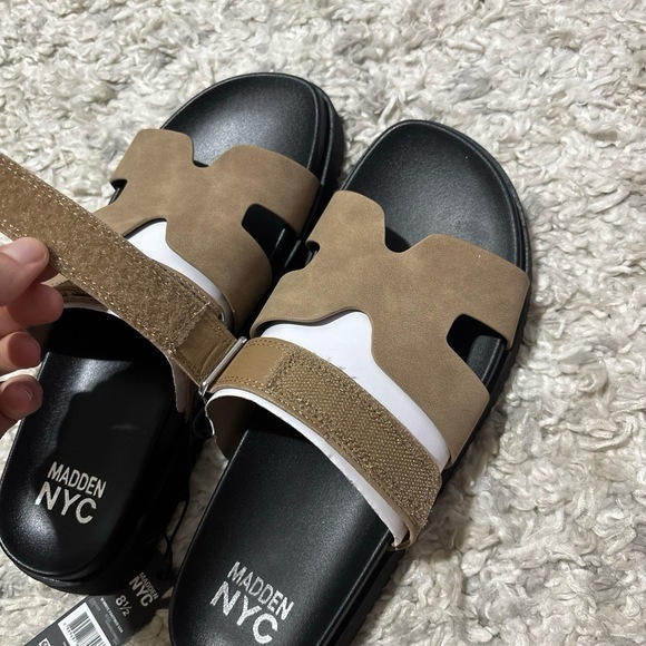 NWT Madden NYC‎ Slip On Slide Womens 8.5 Beige Platform Adjustable Trendy Casual - Picture 4 of 5